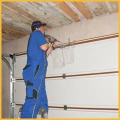 Community Garage Door Service Far Rockaway, NY 347-464-0655 - side-garage-door-repair-10-48m